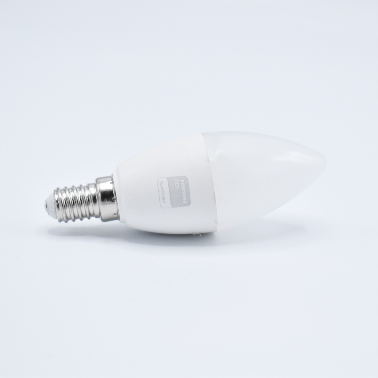 Bec LED 5.5W(40W) V-TAC C37, E14, 470 lm, cip Samsung, lumina rece (6400 K), dimabil, clasa energetica F - 3 | YEO