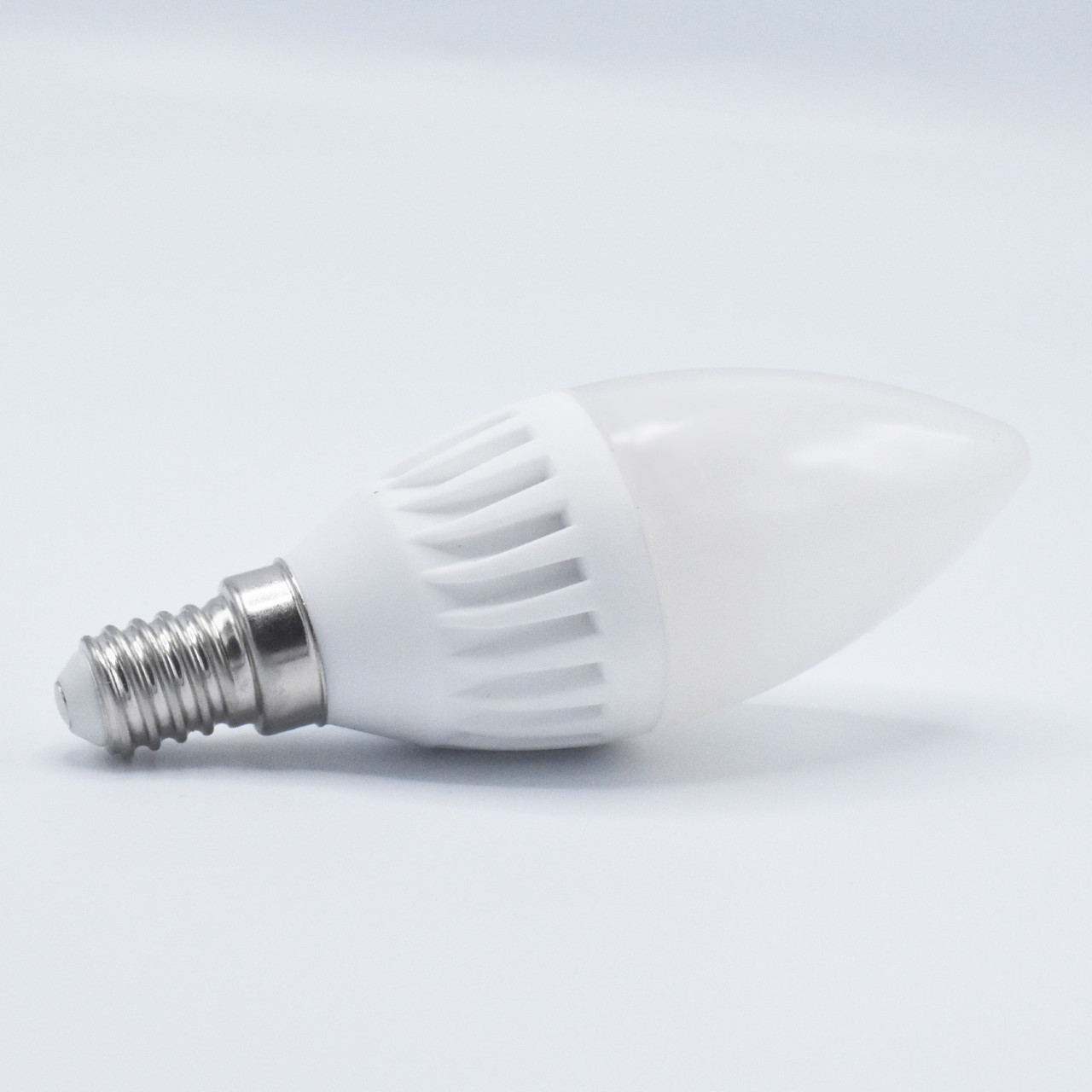 Bec LED lumanare 9W(90W) Kobi, C37, E14, 900 lm, lumina calda (3000K), clasa energetica F - 3 | YEO