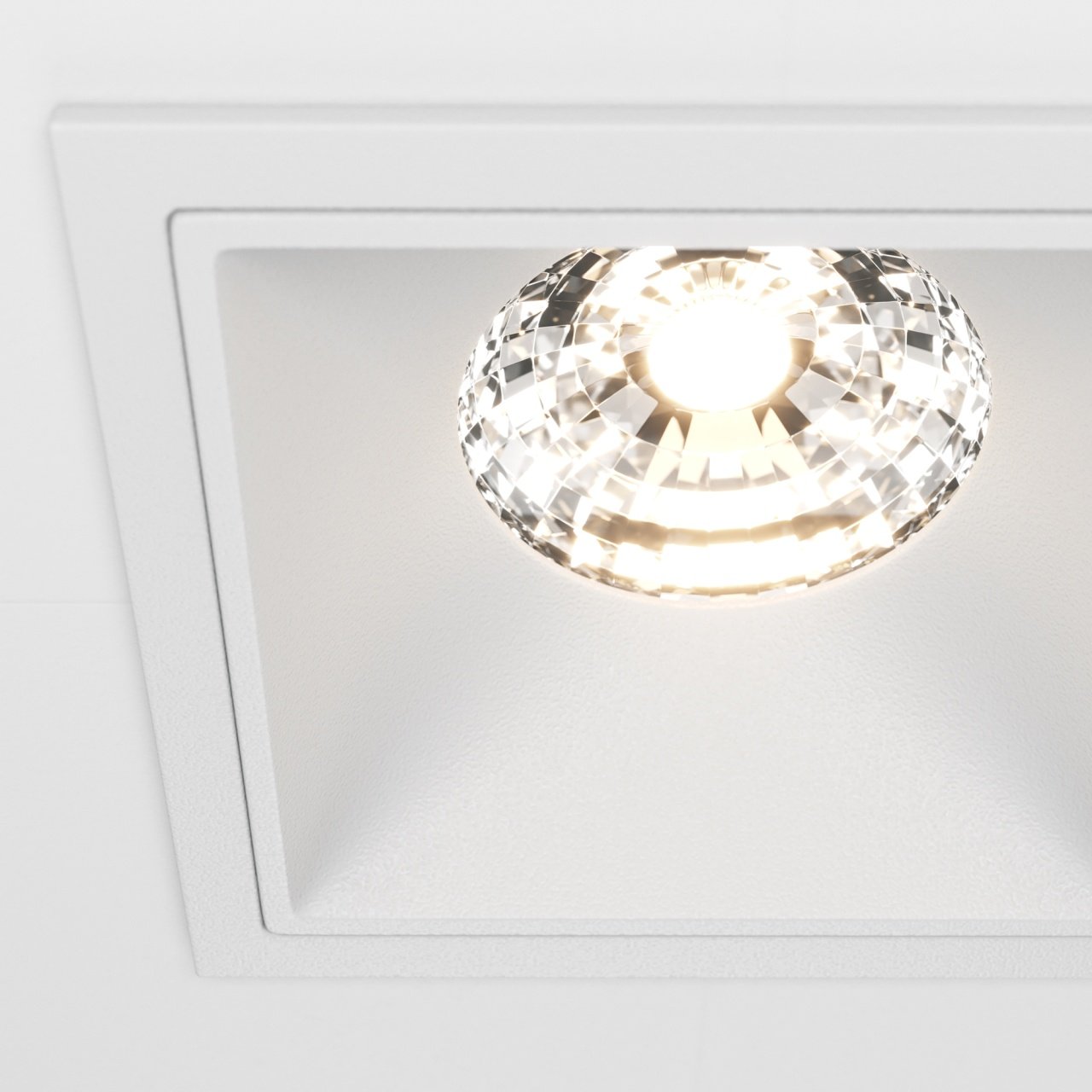 Spot LED Alfa DL043-01-15W3K-D-SQ-W, dimabil, 15W, 1150lm, lumina calda, IP20, alb, Maytoni - 1 | YEO