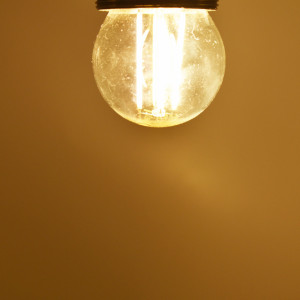 Bec led sferic Vintage filament 4W (27W), E27, G45, 400lm, dimabil, lumina calda (2700K), clar, Optonica