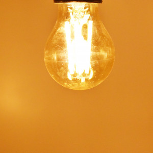 Bec LED Vintage filament 10W (65W), E27, 950 lm, lumina calda (2200 K), V-TAC