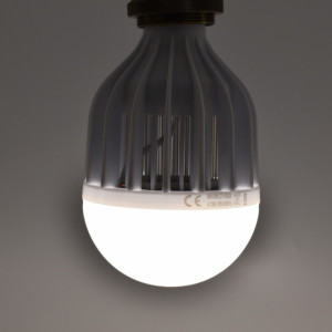 Bec led 8W + bec anti-insecte 2W - 10W (80W), E27, 800 lm, lumina neutra (4500K), opal, Optonica