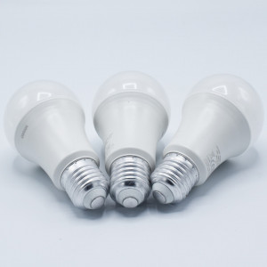 Set 3 becuri led 10W (75W), E27, 1055 lm, lumina neutra (4000K), opal, Osram