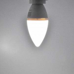 Bec LED lumanare 7W (45W) cip Samsung, E14, C37, 600 lm, lumina rece (6400K), opal, V-TAC