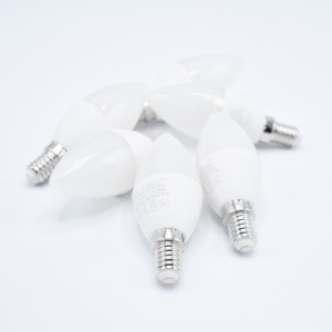 Set 6 becuri LED lumanare 4.5W (40W), E14, 470 lm, lumina rece (6500K), opal, V-TAC
