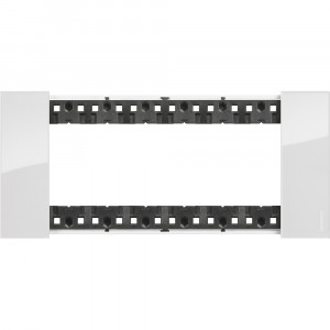 Prize si intrerupatoare, Rama 6 , culoare gheata, Bticino Living Now - savelectro.ro