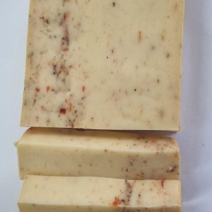 Branza maturata cu rosii si busuioc (350 g)