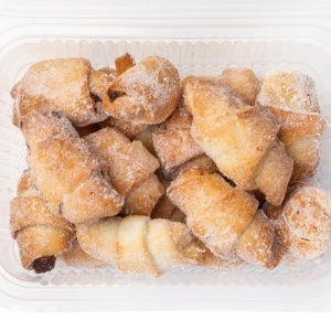 Cornulete cu umplutura de gem si nuca 300 gr