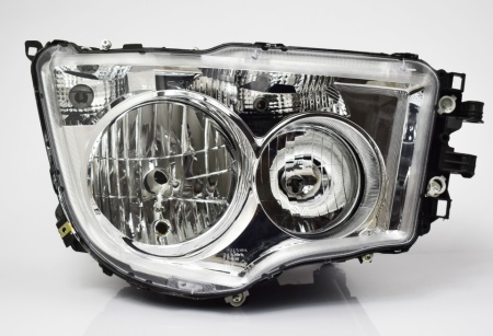 Far dreapta (electric, cu lumina de zi) xenon Mercedes Arocs