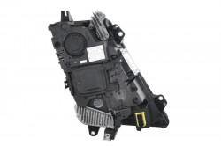 far xenon negru Volvo FH4