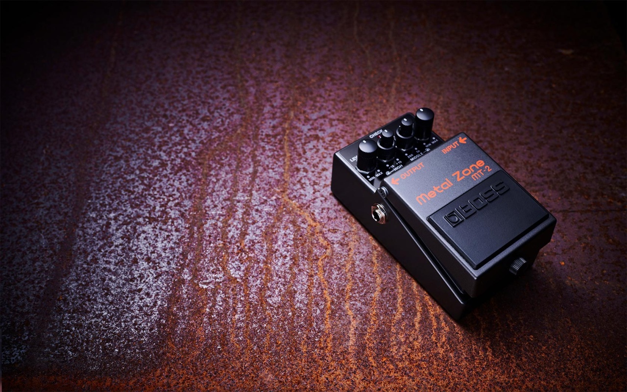 BOSS MT-2 Metal Zone – Pedală Distorsie High-Gain cu EQ Avansat