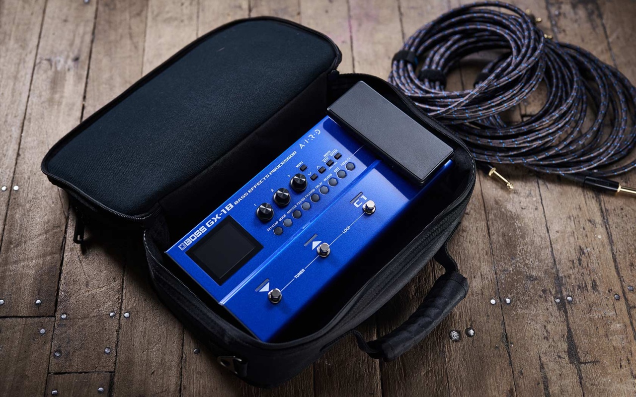 Procesor efecte și amplificare bas BOSS GX-1B cu AIRD și Bluetooth