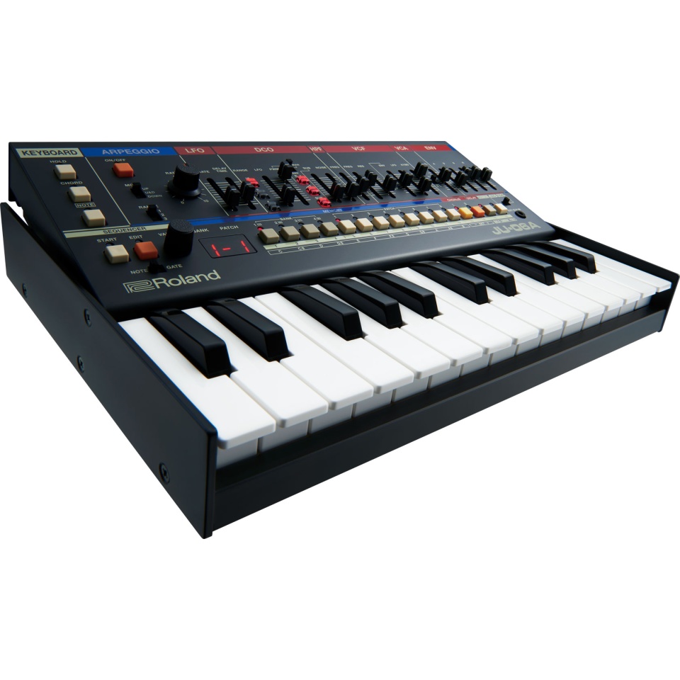 Roland JU-06A