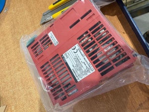 TIP DE ALIMENTARE STABILIZATA: MELSEC SER