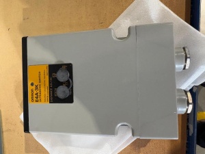 SENZOR E4A-3K 220VAC OMRON