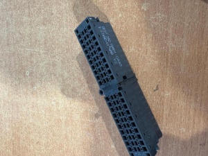 CONECTOR FRONTAL PENTRU MODULE E/S40 CO