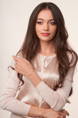 bratara in design minimalist, ajustabila, realizata manual din elemente de aur filat de 14k/20 si perle de cultura albe, Corina Mardari & moonSun project