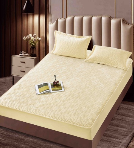Husa de pat cu elastic + 2 fete perna, catifelate, tip topper, 160 x 200 cm, Crem