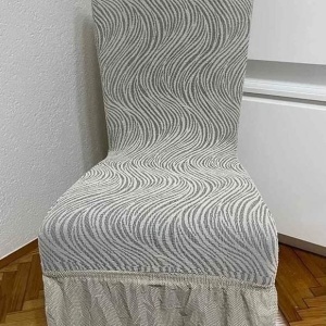 Set 6 huse elastice pentru scaune, cu volanas, model Jacquard Alb in dungi