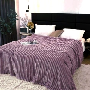 Patura Cocolino pufoasa cu dungi 200 x 230 cm, lila