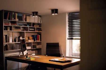 Philips - Spot aplicat HUE Pillar Negru 2x5.5W LED - Img 7