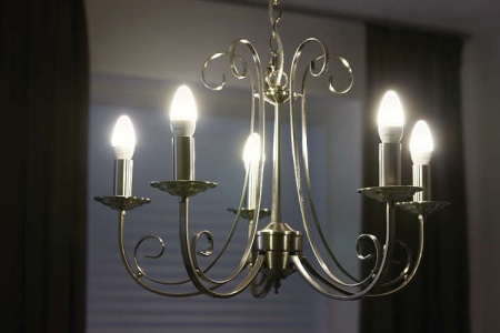 Bec LED Philips - CorePro LEDcandle 3,5W E14 230V B38 alb-cald - Img 3