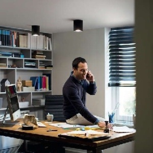 Philips - Spot aplicat HUE Pillar Negru 1x5.5W LED - Img 5