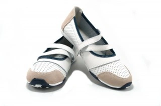 Pantofi albi din piele naturala DP5