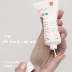 Ivatherm Sunlight Mat fluid matifiant pentru ten gras acneic cu SPF50 x 50ml - Img 2