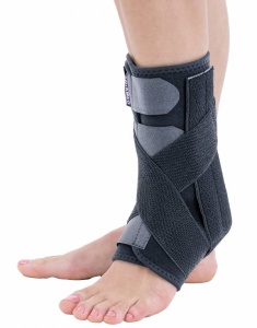 Triamed Orteza de glezna mobila cu atele metalice, marime universala, Anklefix Sport (cod SRT358)