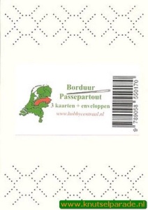 Hobbycentraal 3 borduurkaarten en enveloppen wit, geblokte rand (Locatie: K157)