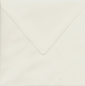 Envelop creme 15x15 cm