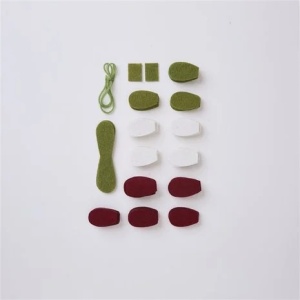 Simply Make Felt Kit Pine Cones DSM106116 - Img 2