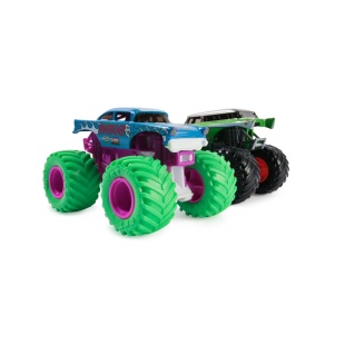 MONSTER JAM SET 2 MASINUTE METALICE AVENGER SCARA 1 LA 64 - Img 3