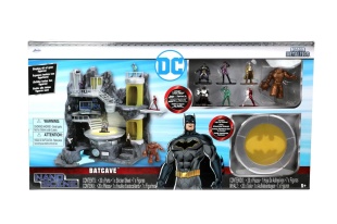 JADA BATMAN PESTERA LUI BATMAN