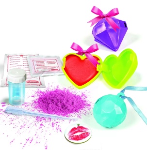 LIP GLOSS