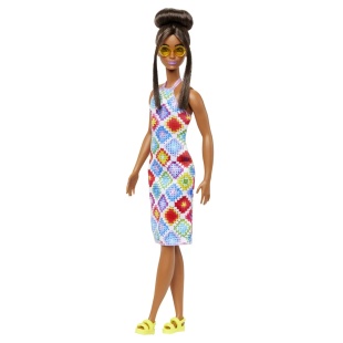 PAPUSA BARBIE FASHIONISTA SATENA CU OCHELARI DE SOARE GALBENI - Img 5