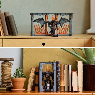 LEGO ICONS STAPANUL INELELOR DIORAMA PENTRU BIBLIOTECA CU UN BARLOG 10367 - Img 11