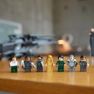 LEGO ICONS DUNE ATREIDES ROYAL ORNITHOPTER 10327 - Img 2