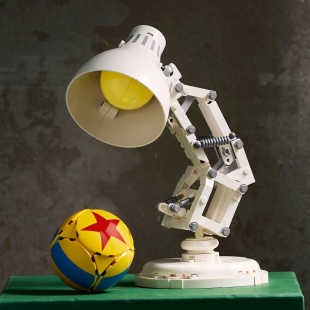 LEGO IDEAS DISNEY PIXAR LUXO JR 21357 - Img 6