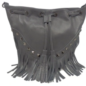 Geanta gri tip bucket din piele naturala Rosello