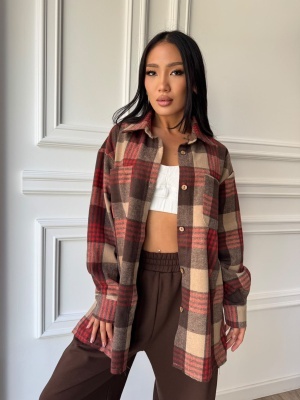Cămașă VALENTINA în carouri maro și roșu, oversized, cu croială lejeră și design modern