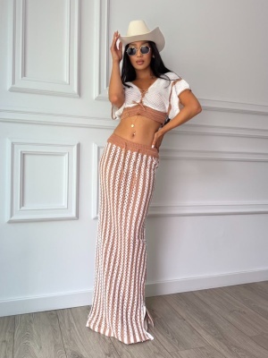 Compleu tricotat ANAIS, alb-caramel, cu top scurt și fustă maxi perforată