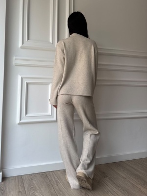 Compleu VICKY din două piese, gri, cu bluză cu guler înalt și pantaloni evazați - Img 2