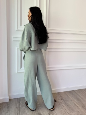 Compleu din muselină SANTORINI LOVE, cămașă scurtă și pantaloni largi verde salvie - Img 2
