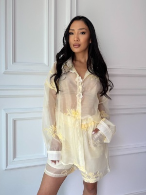 Compleu JASMINE, cămașă lejeră și pantaloni scurți cu imprimeu delicat