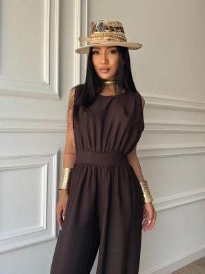 Salopetă NICOLE, mocha, cu croială lejeră, talie evidențiată și pantaloni tip jogger
