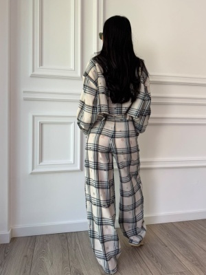 Compleu casual CARMEL, cămașă scurtă și pantaloni largi în carouri alb-crem cu negru - Img 4
