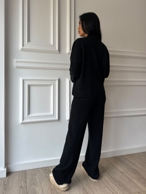 Compleu VICKY din două piese, negru, cu bluză cu guler înalt și pantaloni evazați - Img 2
