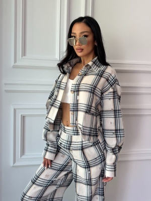 Compleu casual CARMEL, cămașă scurtă și pantaloni largi în carouri alb-crem cu negru